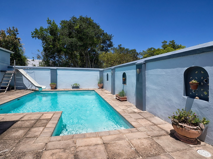 6 Bedroom Property for Sale in Belvedere Estate Western Cape